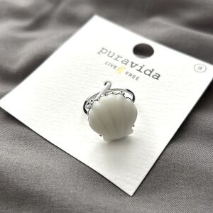 Pura Vida Grande Shell Ring size 8 NWT